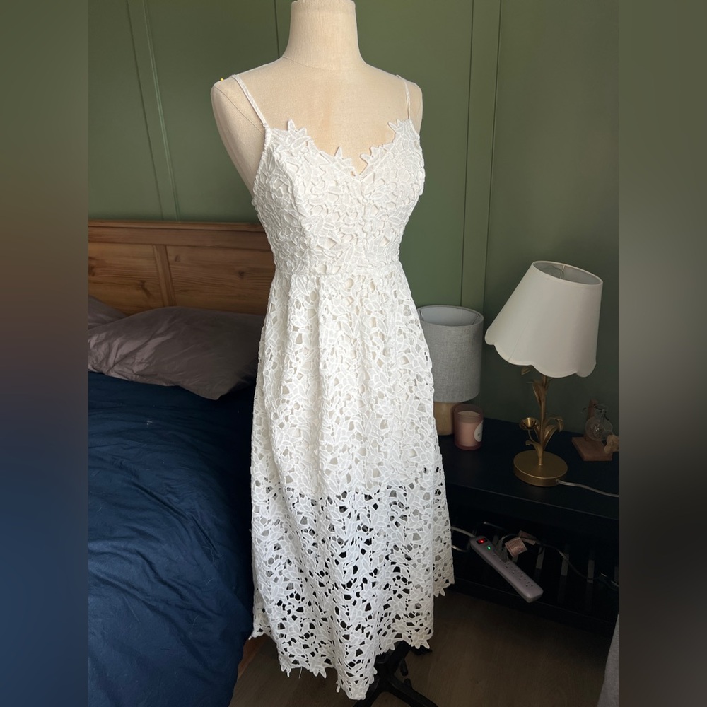 Astr the Label White Lace Midi Length Dress - Size S - VGUC